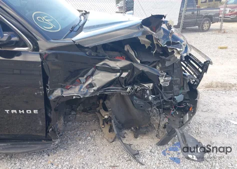 2015 Chevrolet Tahoe Ls z USA, uszkodzony, nr VIN 1GNSCAEC2FR629151